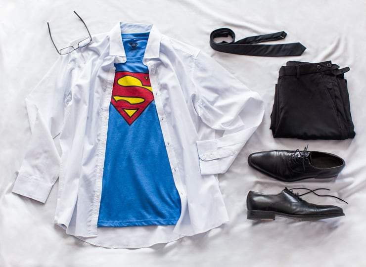 HOW TO DRESS LIKE A SUPERHERO